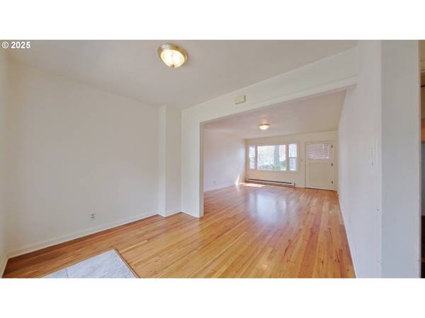 Eugene, OR 97405,881 E 24TH AVE