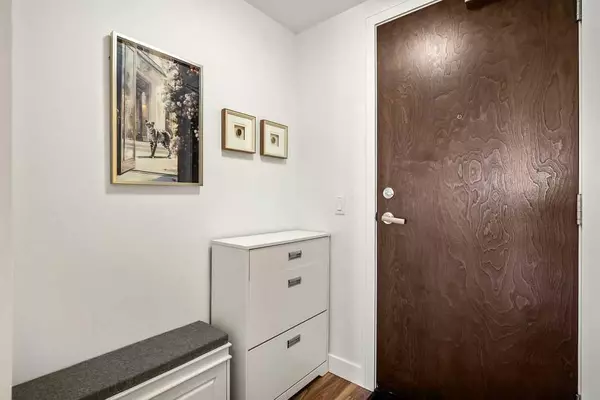 Calgary, AB T2P 0X2,222 Riverfront AVE Southwest #451