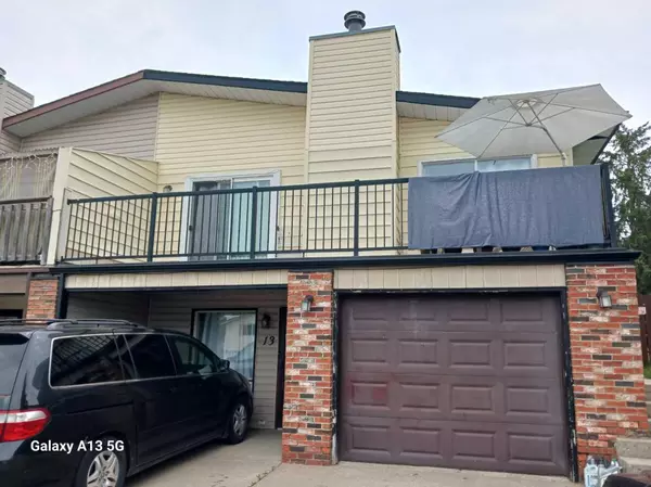 13 Gordon ST, Red Deer, AB T4P 2L6