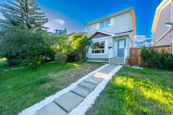 Calgary, AB T2B 2W2,11 Erin Ridge RD Southeast