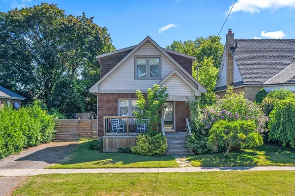 207 Roxborough AVE, Oshawa, ON L1G 5W8