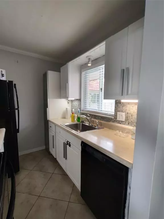 Wilton Manors, FL 33334,3030 NE 5th Ter #11