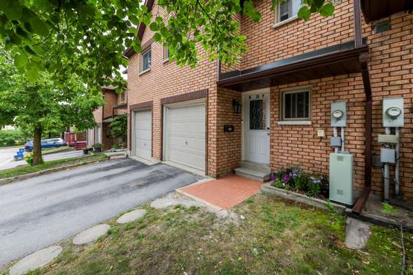 19 Quail CRES, Barrie, ON L4N 6X1