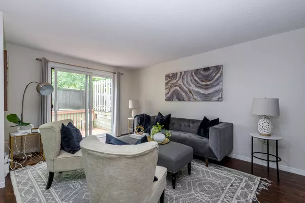 Barrie, ON L4N 6X1,19 Quail CRES