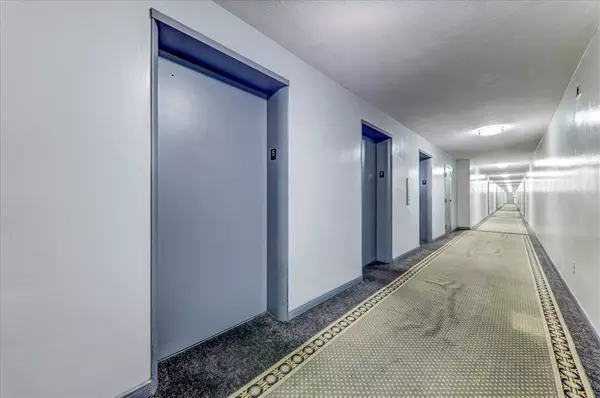 Toronto W05, ON M9L 2K2,2835 Islington AVE #503