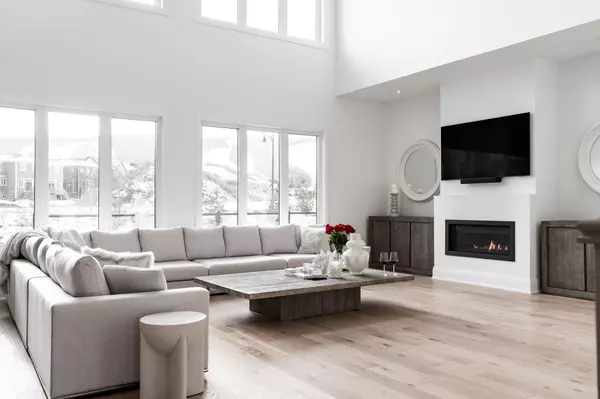 Blue Mountains, ON L9Y 4P5,109 Stillwater CRES