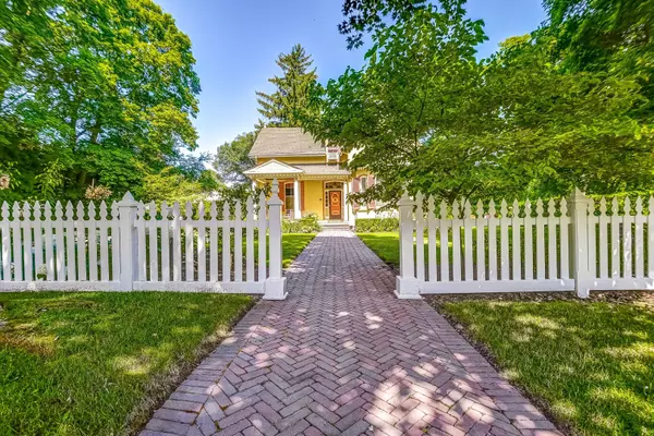 Niagara-on-the-lake, ON L0S 1J0,129 VICTORIA ST