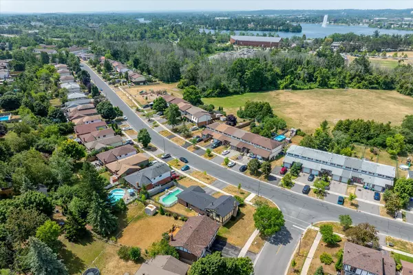 Peterborough East, ON K9L 1S1,2126 Walker AVE