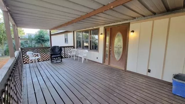 5528 Lake View Drive, Granbury, TX 76048