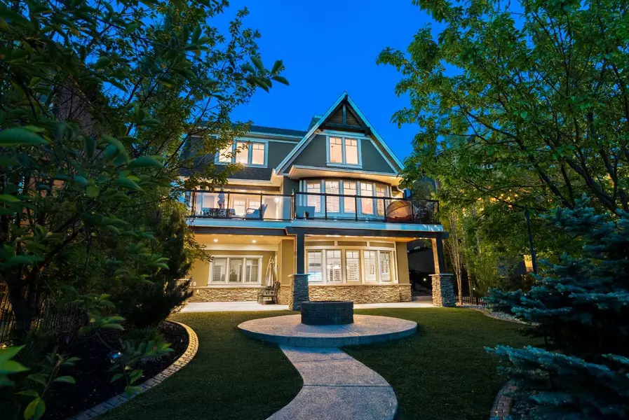 384 Coopers TER Southwest, Airdrie, AB T4B 0X5