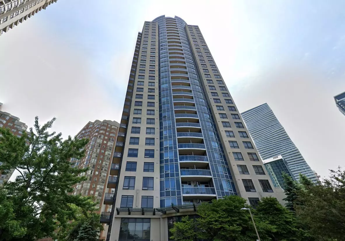 Mississauga, ON L5B 0E1,330 Burnhamthorpe RD W #1807