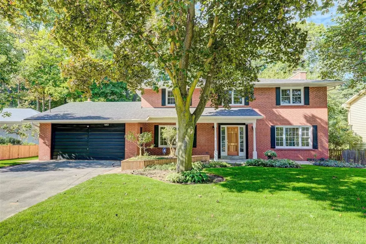 Mississauga, ON L5J 1T3,1493 Birchwood DR