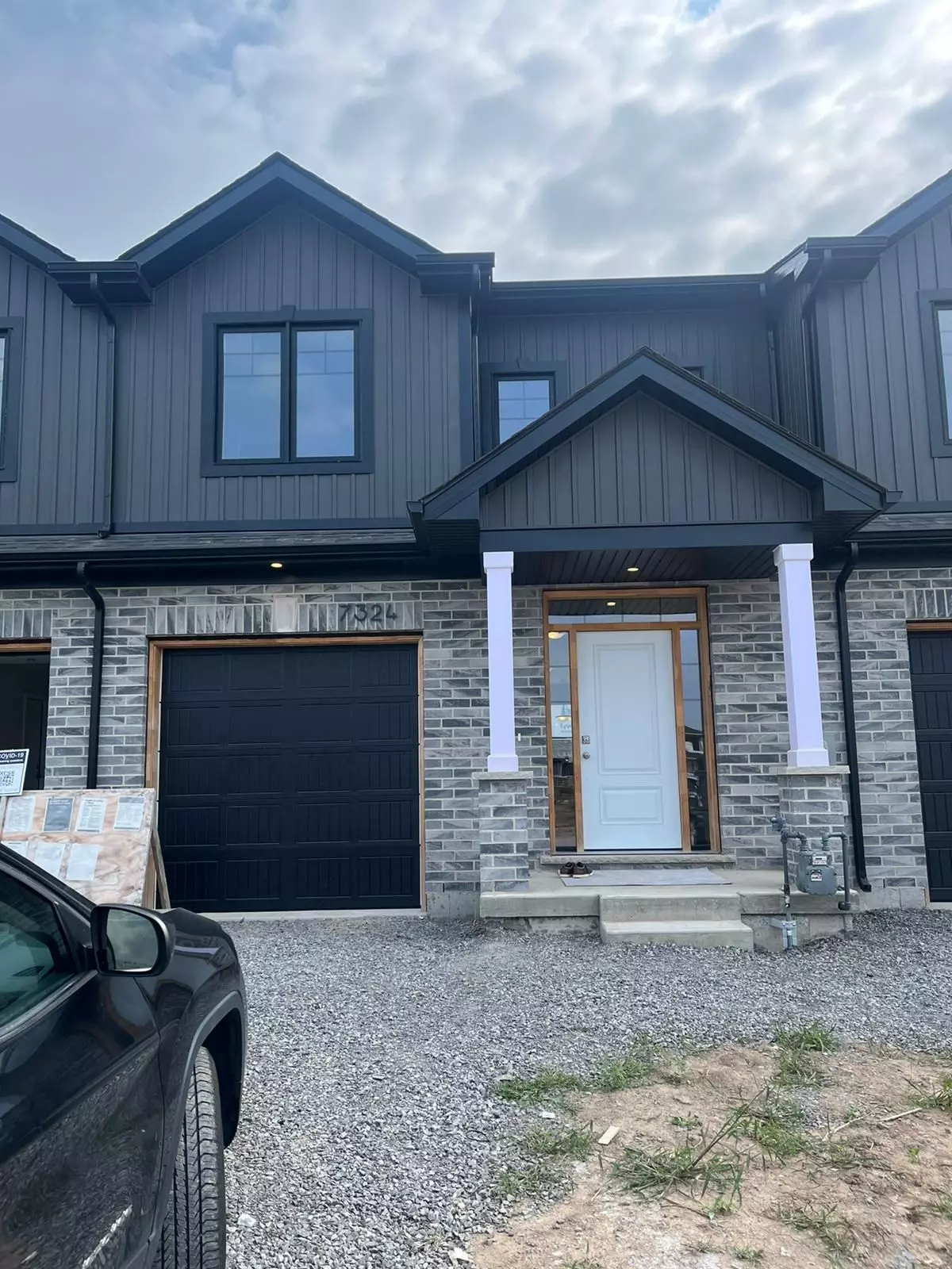 Niagara Falls, ON L2H 3T2,7324 Matteo DR