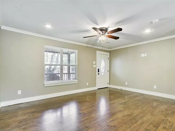 Van Alstyne, TX 75495,425 W Marshall Drive
