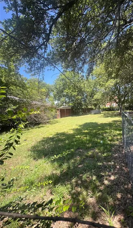 Denison, TX 75021,535 E Sears Street