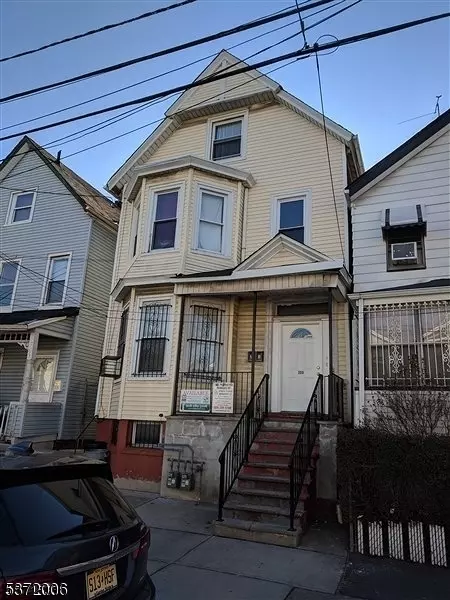 308 Court St, Elizabeth City, NJ 07206