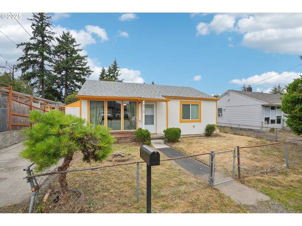 8715 NE CLACKAMAS ST, Portland, OR 97220