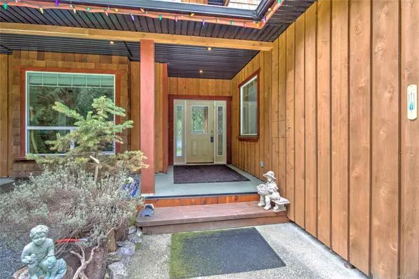 Youbou, BC V0R 3E1,7420 Nantree Rd