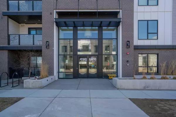 Calgary, AB T3B 6M2,4275 Norford AVE NW #111