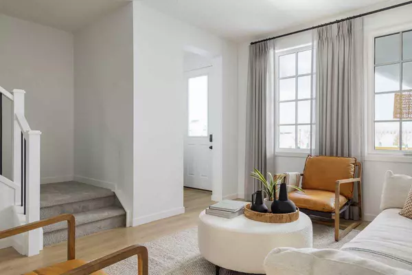 Calgary, AB T3S 0P8,1445 Rangeview DR Southeast