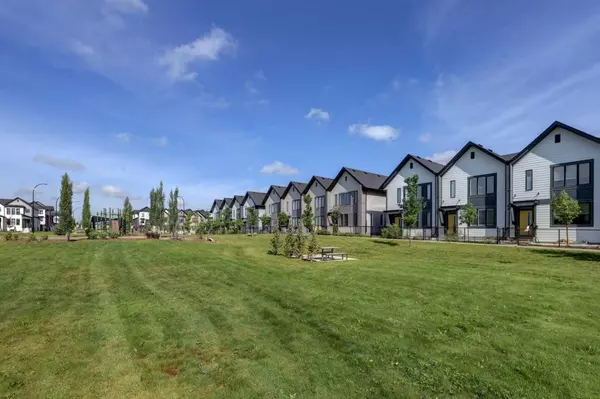 Airdrie, AB T4B 5J3,137 South Point Southwest