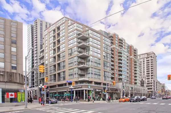 80 cumberland ST #501, Toronto C02, ON M5R 3V1