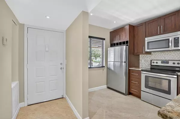 Boca Raton, FL 33433,21954 Tidewater Ter #202