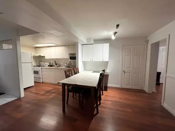 39 Baylawn DR #Bsmt, Markham, ON L3S 2R9
