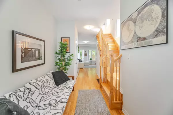 Mississauga, ON L5E 0A6,1170 CARNEGIE DR