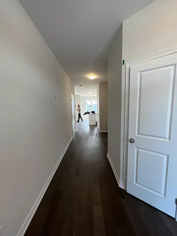 Niagara Falls, ON L2H 3T2,7324 Matteo DR
