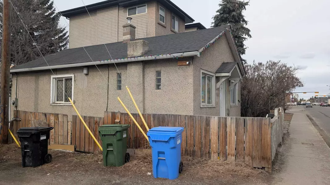 1509 Edmonton TRL NE, Calgary, AB T2E 3L1