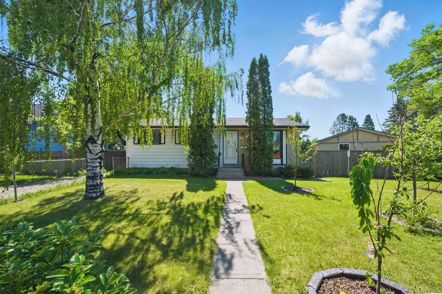 5107 Forego AVE SE, Calgary, AB T2A 2C7