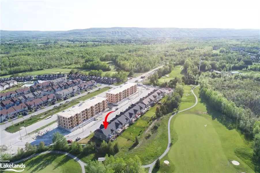 2 Spooner CRES, Collingwood, ON L9Y 1Y3