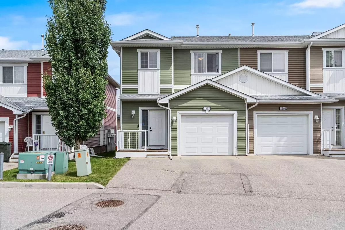 Airdrie, AB T4A2L3,800 Yankee Valley BLVD SE #1301