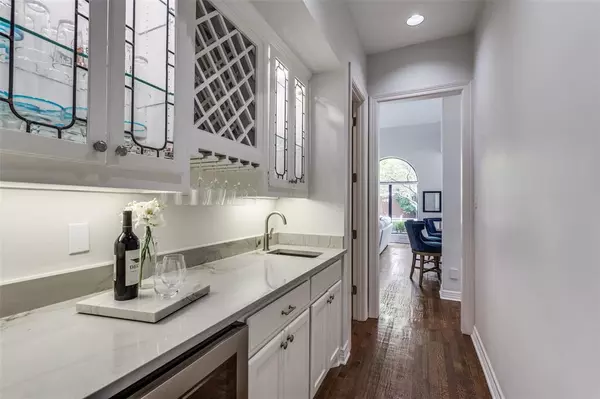 Plano, TX 75024,6604 Overlook Court