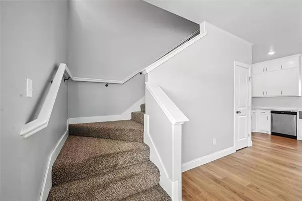 Denison, TX 75021,986 S 6th Avenue #988