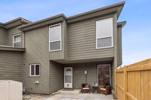 420 Grier AVE Northeast #121, Calgary, AB T2K 5X6