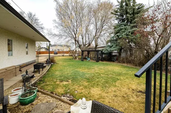 Lacombe, AB T4L1L4,5436 53 AVE