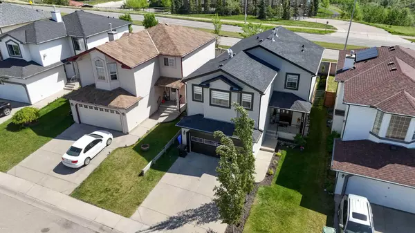 Calgary, AB T3L 2E3,166 Tuscarora Close Northwest