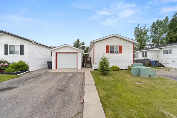 900 Ross ST #18, Crossfield, AB T0M 0S0