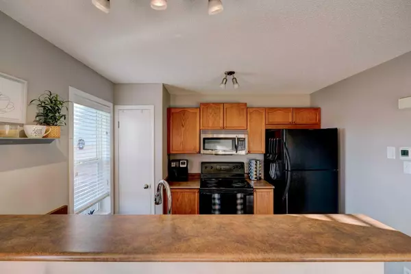 Calgary, AB T2Z 4V9,149 Elgin PL SE