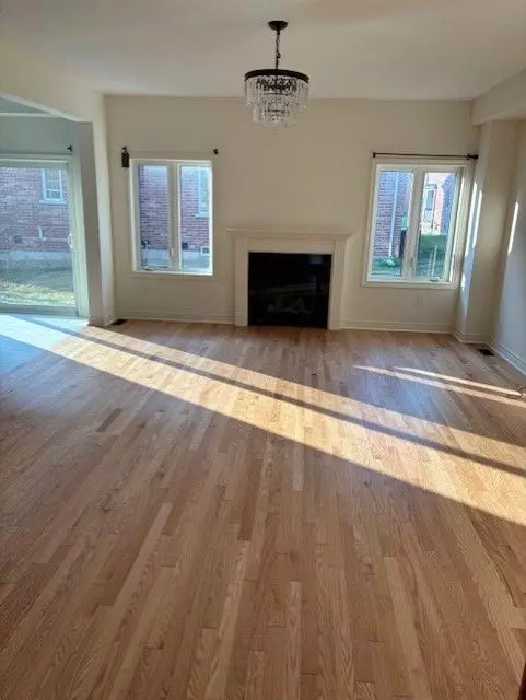 Oshawa, ON L1K 3G8,1213 Drinkle CRES