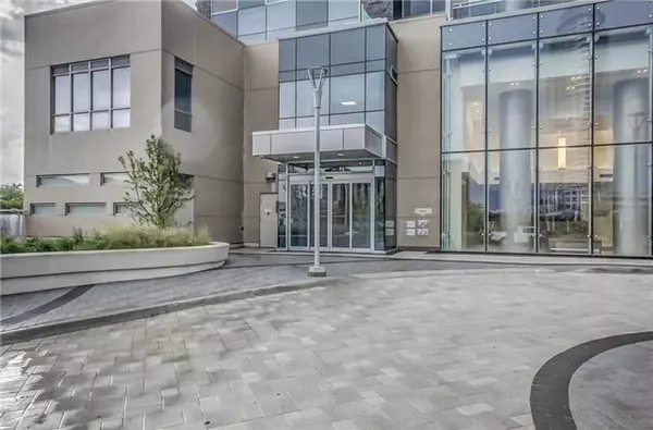 Toronto E07, ON M1S 0L7,255 Village Green SQ #2006