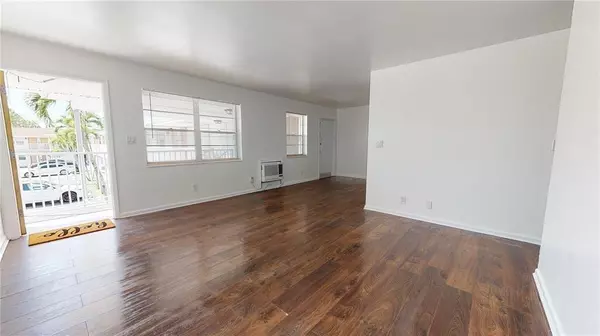 West Palm Beach, FL 33403,810 Lake Shore Dr #30