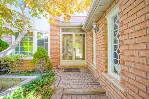 Newmarket, ON L3X 1R6,195 Savage RD