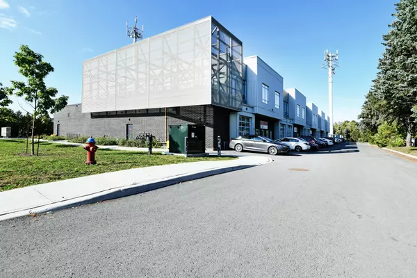 Kanata, ON K2M 2G8,65 Denzil Doyle CT #113+213