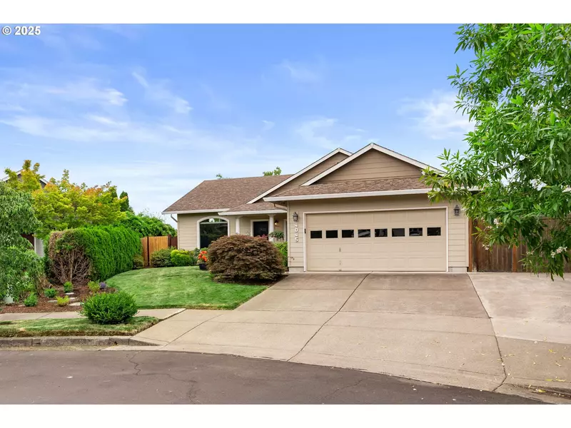 4045 SABRENA AVE, Eugene, OR 97404