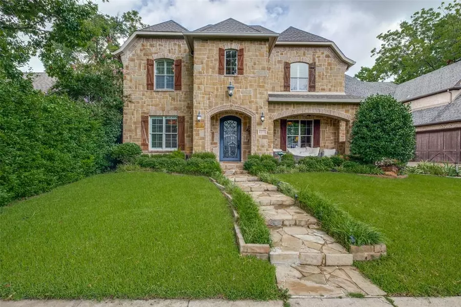 6111 Palo Pinto Avenue, Dallas, TX 75214