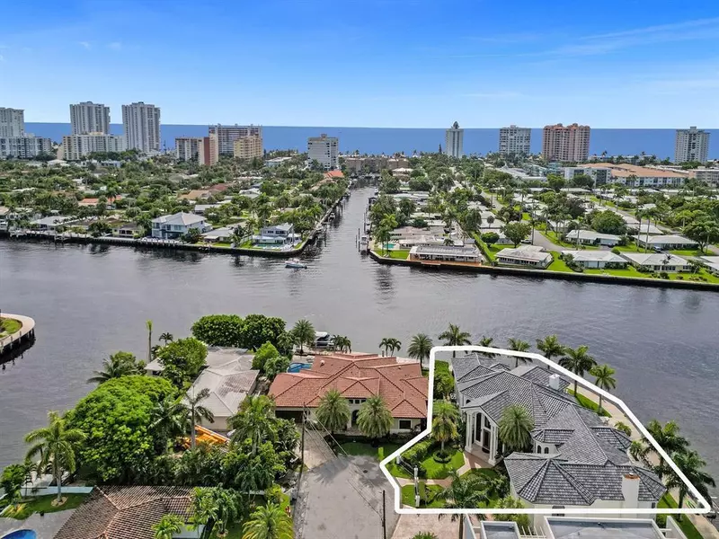 2584 SE 12th St, Pompano Beach, FL 33062