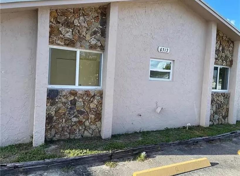 6513 SW 18th St, Hollywood, FL 33023